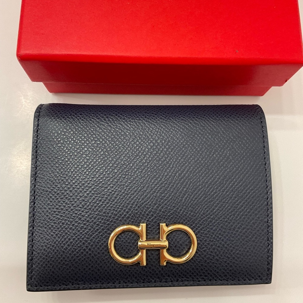 NIB Ferragamo Gancini compact wallet - Picture 2 of 9